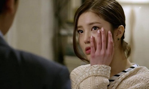 Tê dại khi sếp mới là người yêu cũ, lại tuyên bố chưa từng yêu ai ngoài em