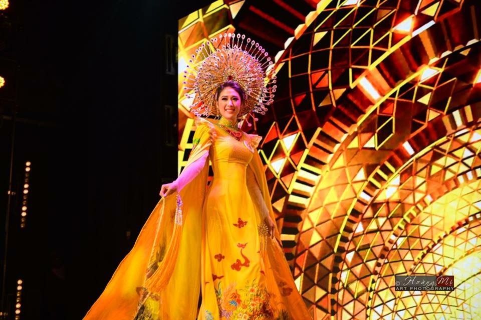 Jennifer Lê bất ngờ đăng quang Mrs Vietnam World 2018