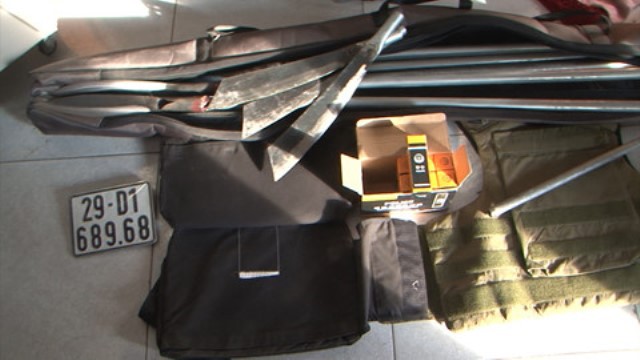 Hé lộ nguyên nhân nhóm giang hồ bắn nhau khiến người đi đường tử vong vì đạn lạc