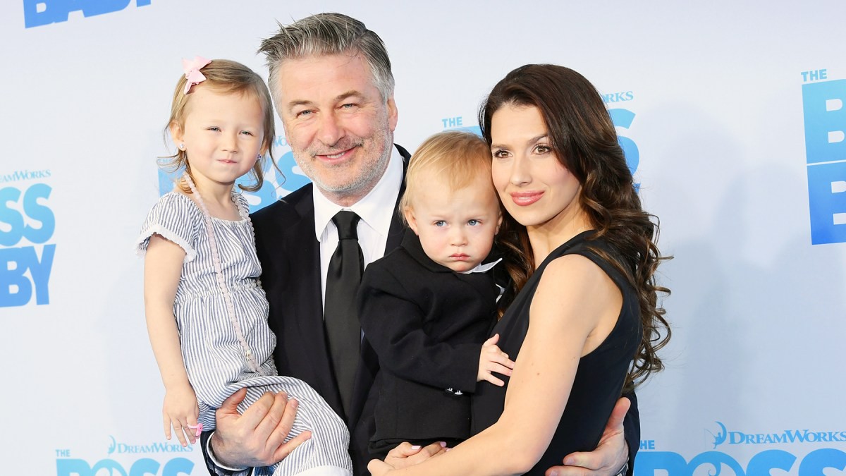 Hơn kém nhau hàng chục tuổi, các cặp đôi Hollywood này vẫn hạnh phúc bền vững đáng ngưỡng mộ