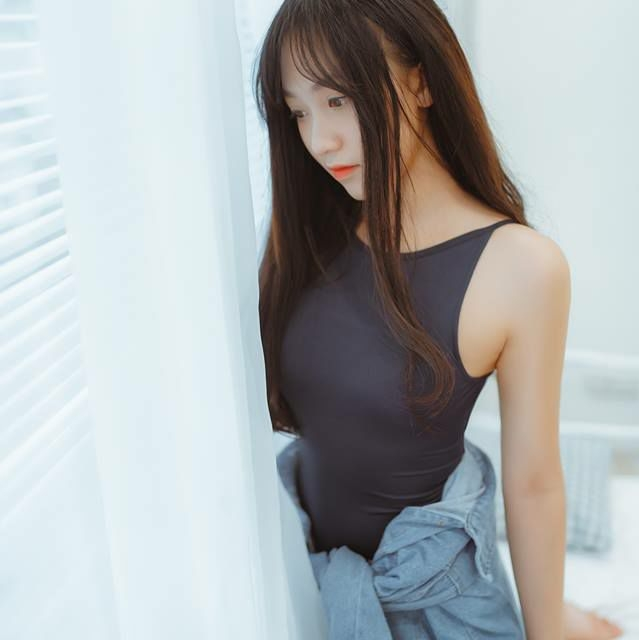 Lộ ảnh Kiều Anh Hera mặt sưng phù, da dẻ sần sùi khi vừa tỉnh dậy sau 6 tiếng PTTM