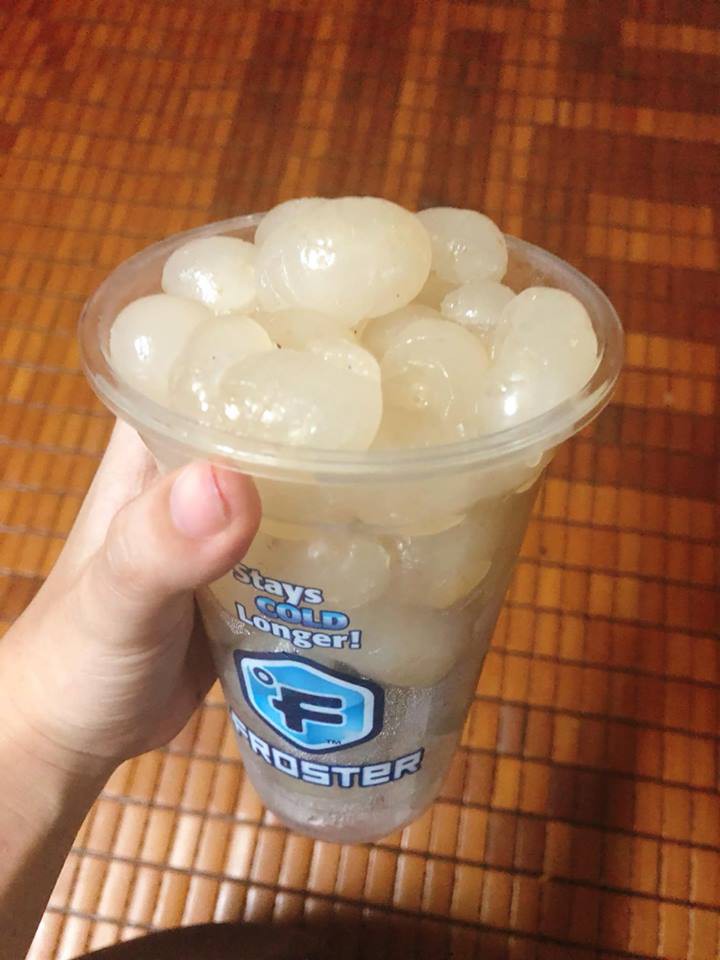 24 tuổi vẫn được chiều như công chúa, ăn na mẹ cũng bóc hạt cho, cô nàng khiến người nổi lòng ghen, người nhớ mẹ da diết