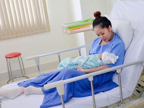 Xinh đẹp, hạnh phúc nhưng sau sinh, mỹ nhân Việt không khỏi hận bản thân, căm ghét cuộc đời