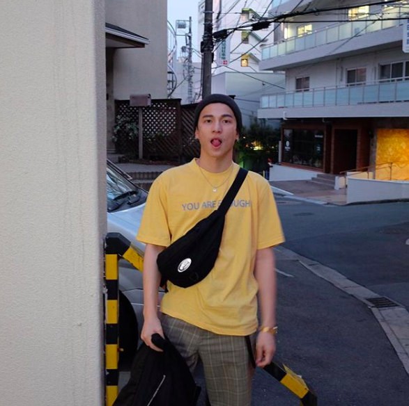 Chàng trai HongKong gây sốt với vẻ ngoài cực tài tử và bụi bặm