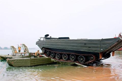 Phương Tây nói gì về vũ khí Việt Nam tự hoán cải?