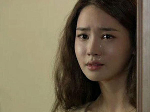 Tưởng anh giữ gìn đến lúc cưới, tin nhắn từ người đàn bà lạ khiến tôi chết đắng