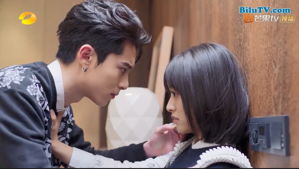 Phim Vườn sao băng 2018 tập 33-34: A Tự đồng ý lén lút yêu đương cùng Sam Thái, Hoa Trạch Loại bỏ đi xa