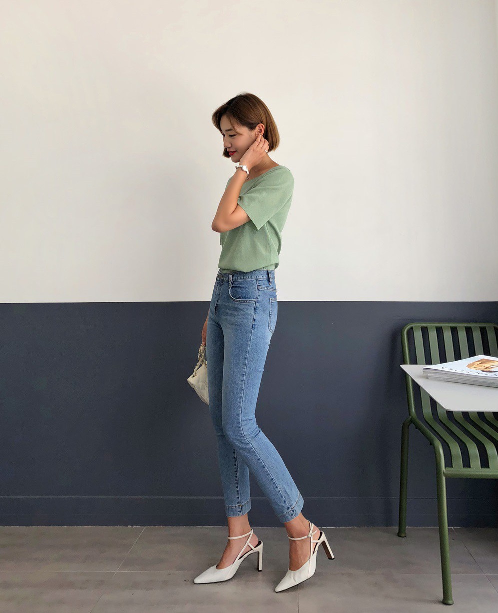 Nếu tự tin với thân hình vòng nào ra vòng nấy, các nàng đừng bỏ qua 5 items giúp khoe dáng triệt để này