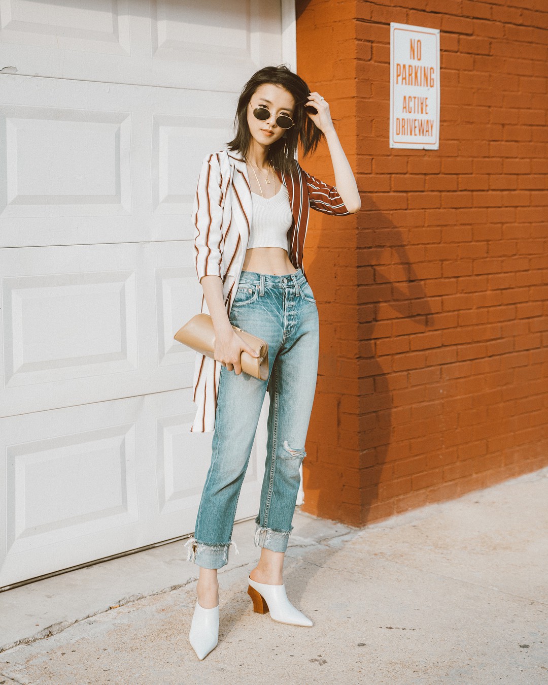 Nếu tự tin với thân hình vòng nào ra vòng nấy, các nàng đừng bỏ qua 5 items giúp khoe dáng triệt để này