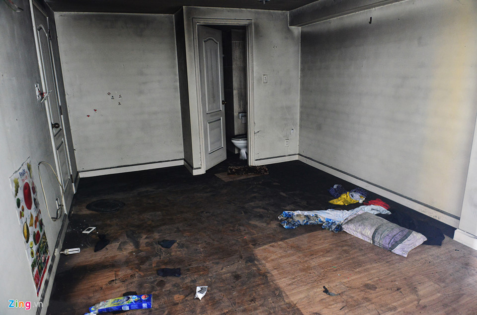 Chung cư Carina đổi sang màu vàng, cư dân vẫn chưa biết khi nào về nhà