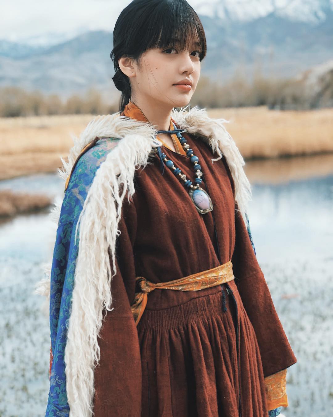 Chẳng cần đẹp xuất sắc, cô nàng travel blogger đến từ Thái vẫn hút fan vì vẻ ngoài rạng rỡ, hay cười