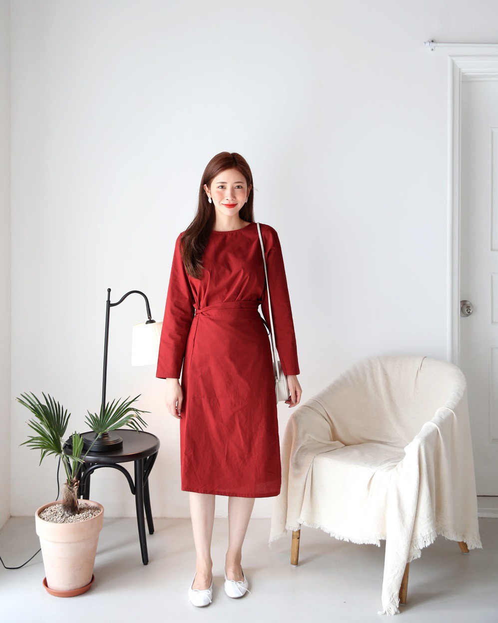 Muôn kiểu váy liền cùng cách diện chuẩn đẹp, thanh lịch mà mọi quý cô công sở cần biết