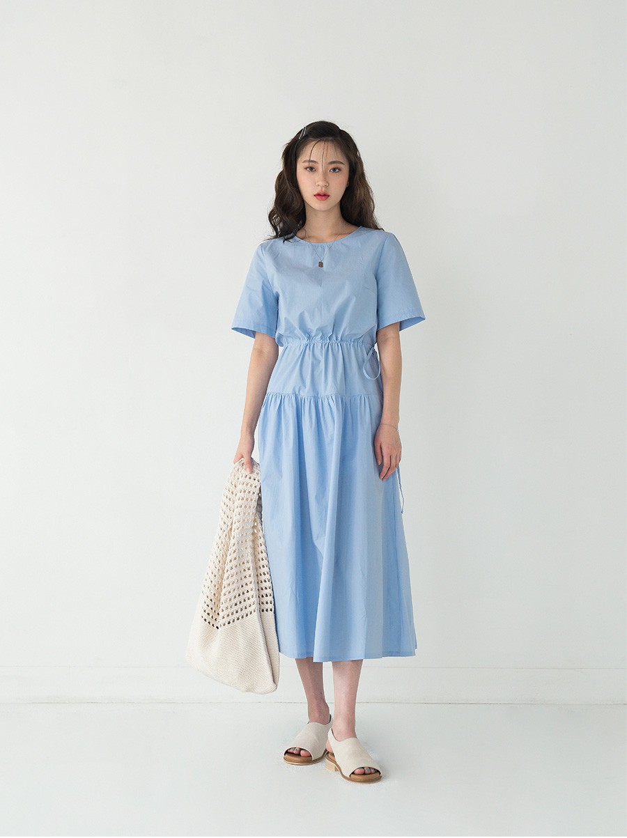 Muôn kiểu váy liền cùng cách diện chuẩn đẹp, thanh lịch mà mọi quý cô công sở cần biết