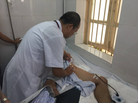 Cứu sống người mắc bệnh truyền nhiễm Whitmore từng bị lãng quên