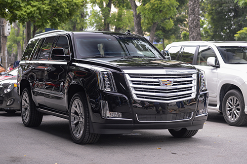 Khủng long Cadillac Escalade 2019 giá hơn 10 tỷ tại Việt Nam