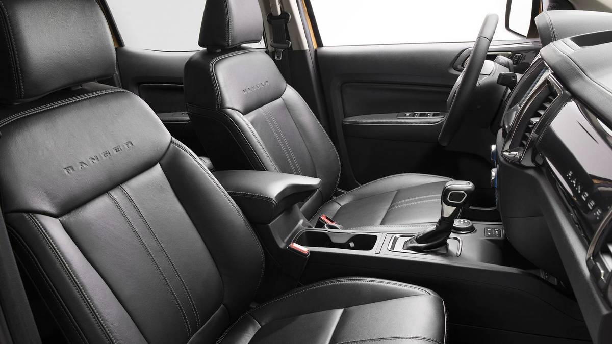 Lần đầu bán ở Mỹ, Ford Ranger 2019 giá từ 24.300 USD