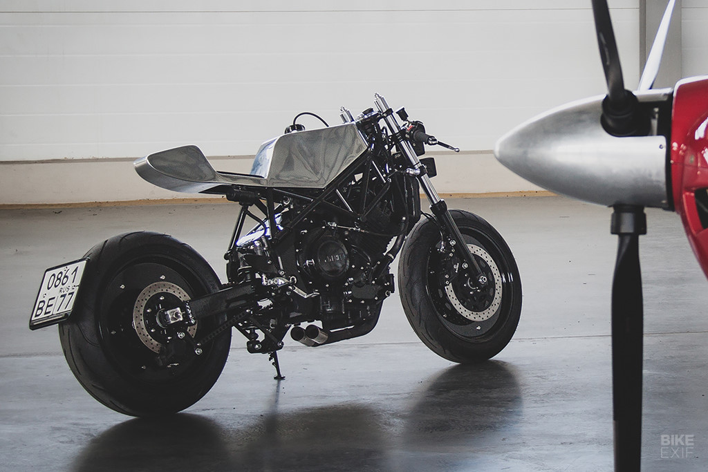 Cận cảnh mẫu độ cafe - streetfighter Yamaha TRX850 từ Nga