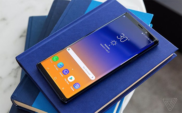 Galaxy Note 9 vừa ra mắt đã giảm giá sốc 1,5 triệu đồng