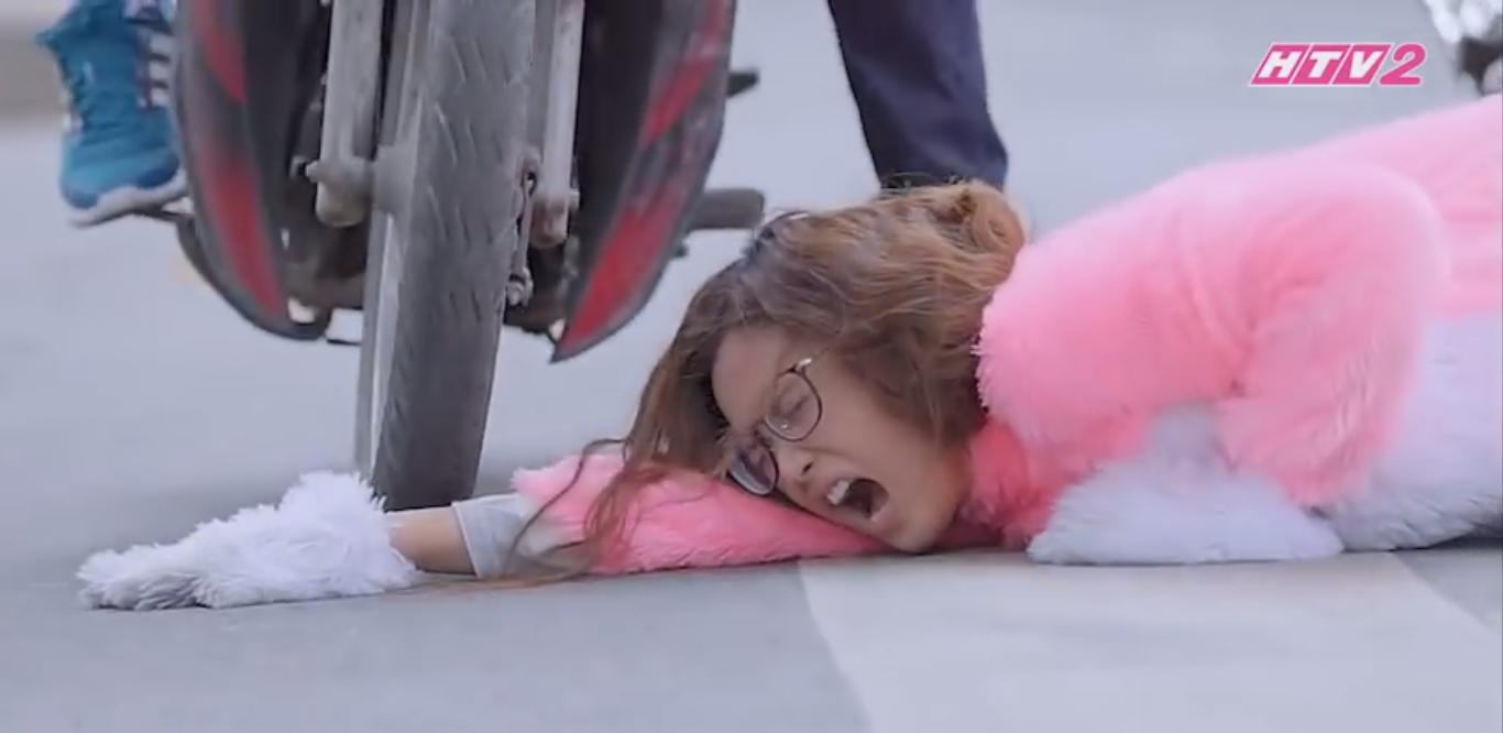 Gạo Nếp Gạo Tẻ tập 44: Quá quắt mãi, cuối cùng bà Mai cũng nếm mùi đau khổ nhưng lại được khán giả thương