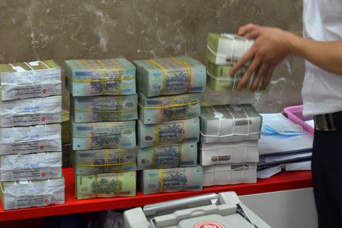 Lãi suất tiền gửi tăng trở lại