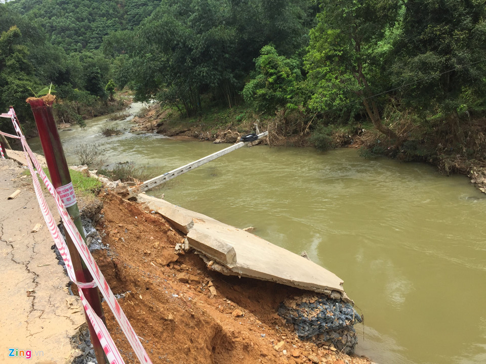 Cuộc sống ở xã vùng cao cứ hơn 100 người có 1 người nhiễm HIV