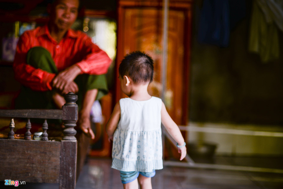 Cuộc sống ở xã vùng cao cứ hơn 100 người có 1 người nhiễm HIV