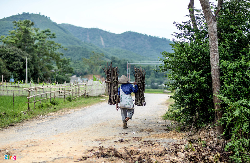 Cuộc sống ở xã vùng cao cứ hơn 100 người có 1 người nhiễm HIV