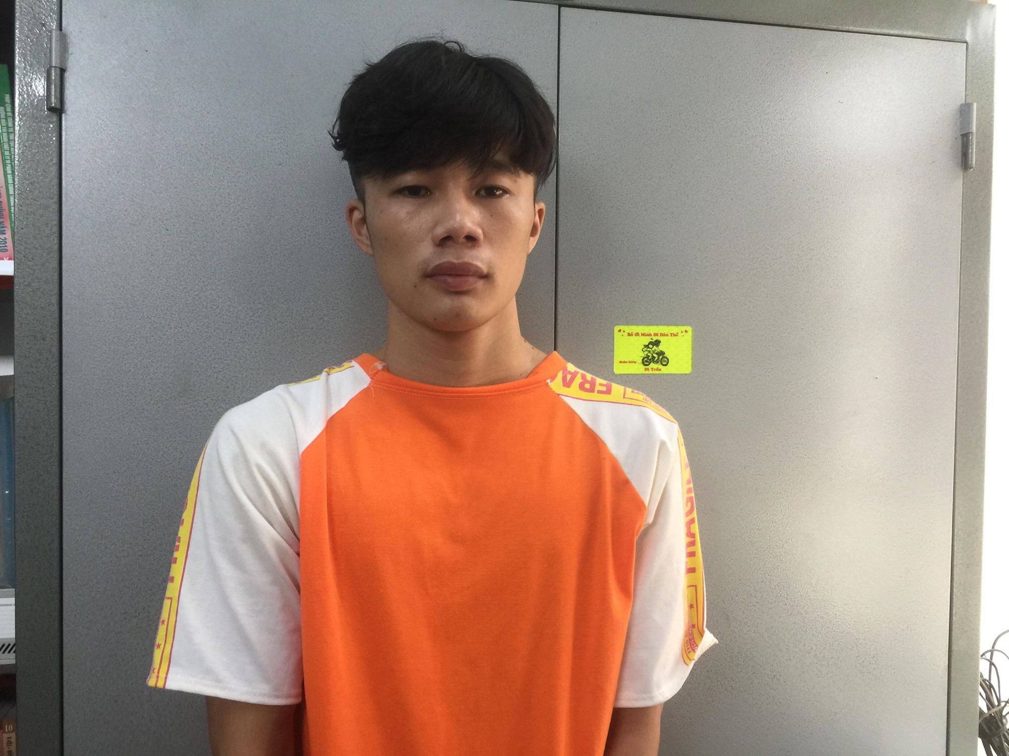 Bay ra Hà Nội đi phượt với bạn trai quen qua Facebook, cô gái bị cướp dây chuyền và suýt bị cưỡng hiếp