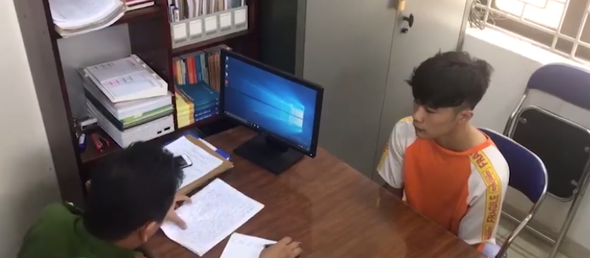 Bay ra Hà Nội đi phượt với bạn trai quen qua Facebook, cô gái bị cướp dây chuyền và suýt bị cưỡng hiếp