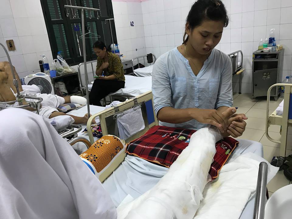 Mong ước giản dị của người mẹ bị cánh quạt máy chém trọng thương khi lao xuống biển cứu con trai