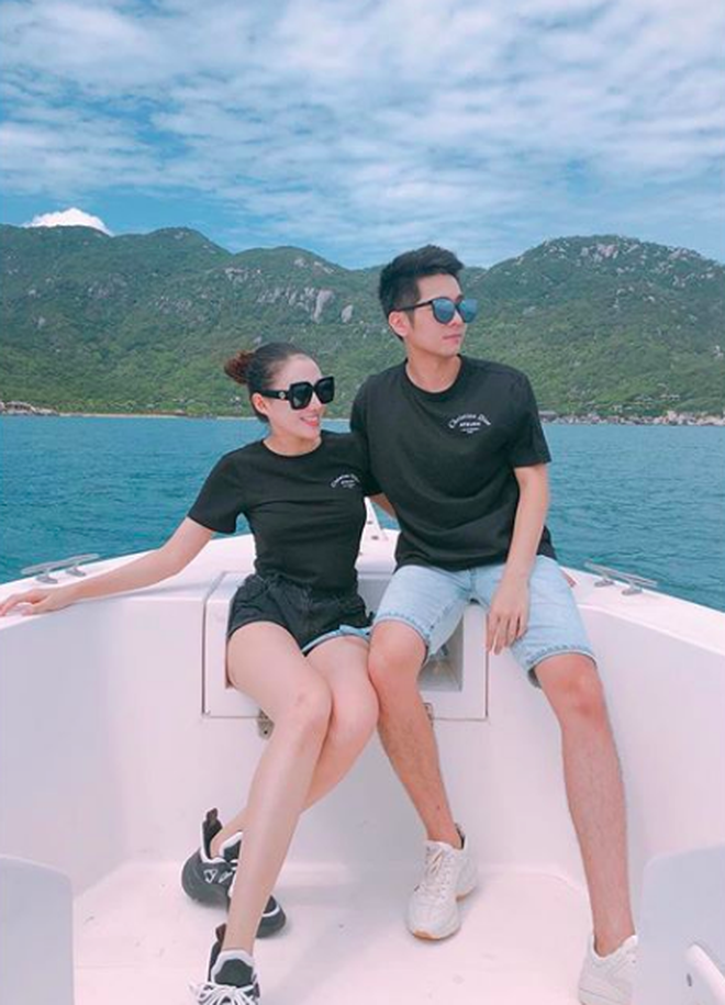 Sau tin đồn mang thai, xuất hiện hình ảnh khiến dân mạng đặt nghi vấn Lê Hà đã sinh con đầu lòng?