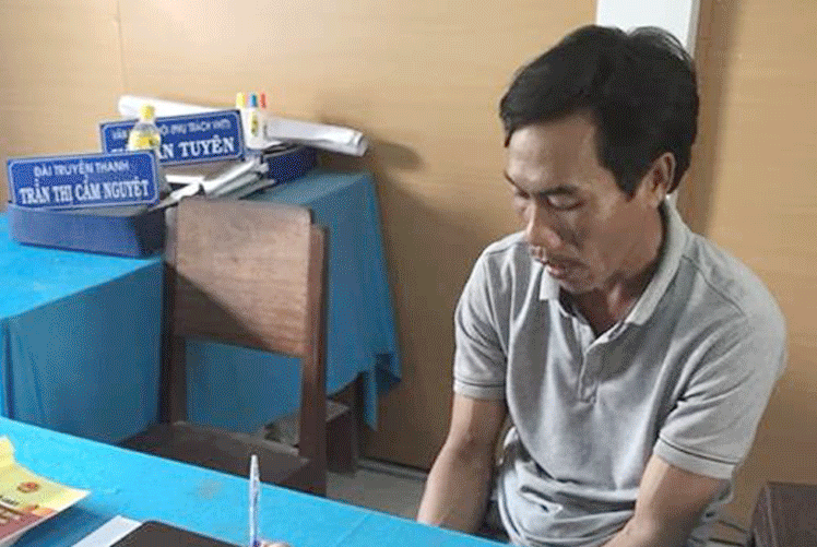 Bến Tre: Vợ đi làm công nhân, chồng ở nhà dụ dỗ xâm hại nhiều lần con gái riêng 13 tuổi của vợ