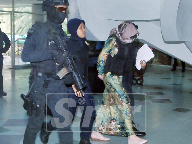 Đoàn Thị Hương bật khóc khi tòa chưa tuyên vô tội