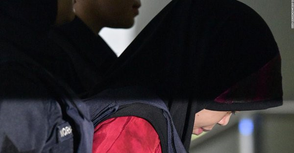 Đoàn Thị Hương bật khóc khi tòa chưa tuyên vô tội