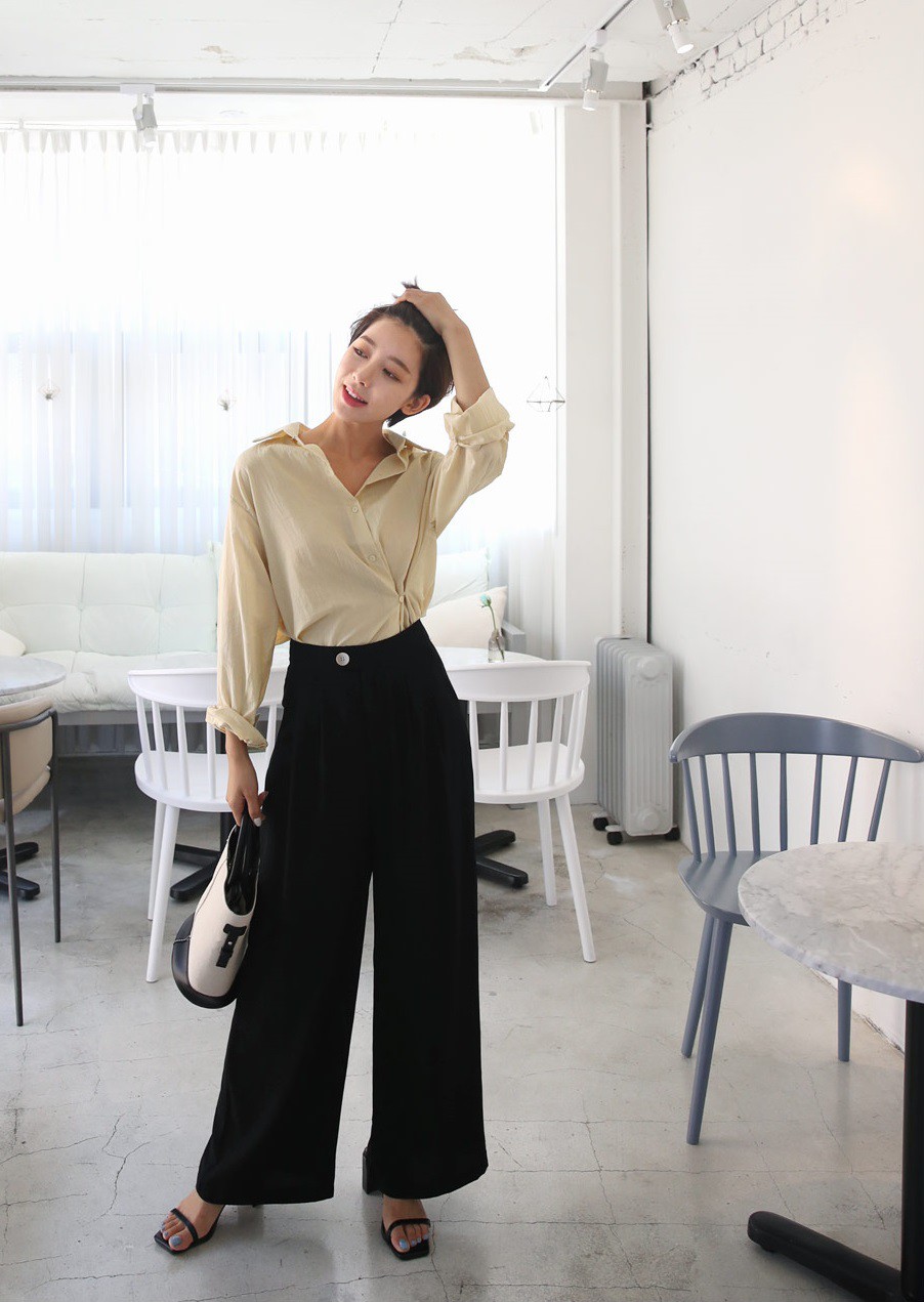 Nếu đã chán váy vóc điệu đà, các nàng công sở cứ diện quanh 4 kiểu quần này, vừa lịch sự lại không kém phần thời thượng