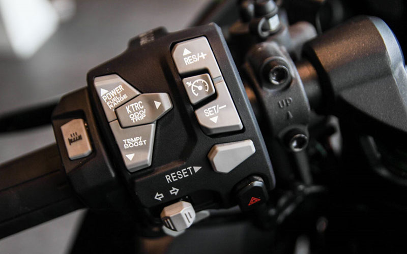 Siêu môtô phượt Kawasaki Ninja H2 SX SE đầu tiên về Việt Nam