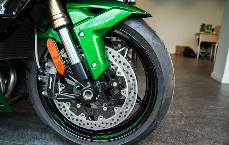Siêu môtô phượt Kawasaki Ninja H2 SX SE đầu tiên về Việt Nam