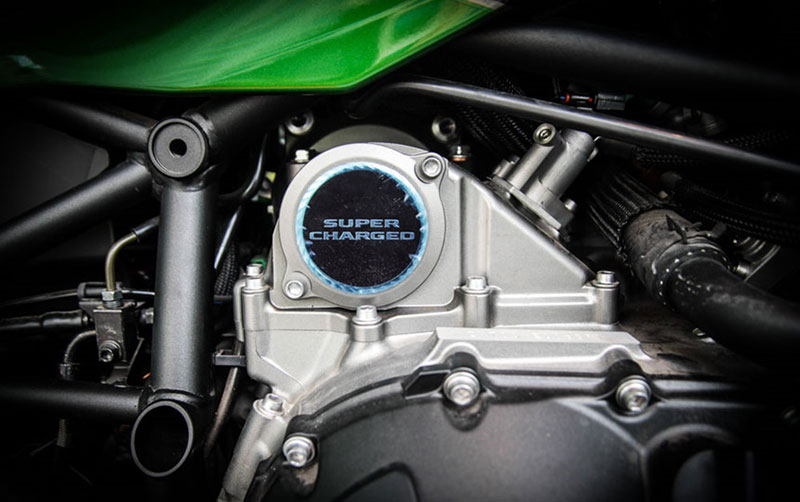 Siêu môtô phượt Kawasaki Ninja H2 SX SE đầu tiên về Việt Nam