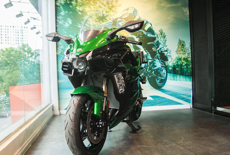 Siêu môtô phượt Kawasaki Ninja H2 SX SE đầu tiên về Việt Nam
