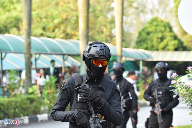 Đoàn Thị Hương bật khóc khi tòa chưa tuyên vô tội