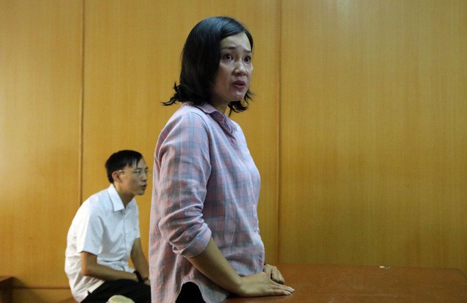 Âm mưu thâm độc của đôi vợ chồng hờ dành cho người cha nuôi