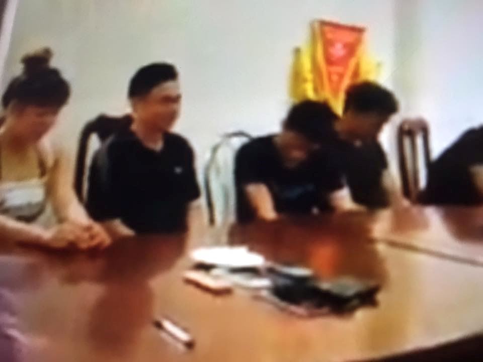 Bắt quả tang nhóm thanh niên phê ma túy trong quán karaoke