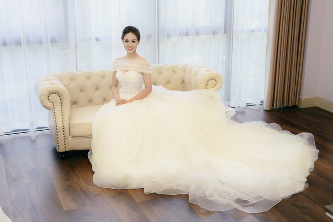 Bạn gái Công Lý bất ngờ lộ ảnh thử váy cưới, làm cô dâu xinh đẹp