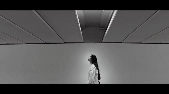 Huỳnh Anh phản ứng ra sao khi lần đầu đăng ảnh bạn gái lên facebook đã bị chê thậm tệ?