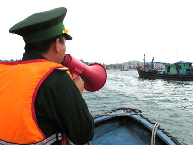 Sẵn sàng huy động trực thăng chống bão số 4