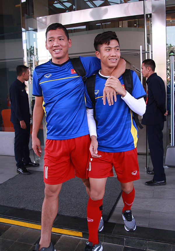 U23 Việt Nam: Chú- cháu song Đức, từ cái khoác vai đến cặp sát thủ