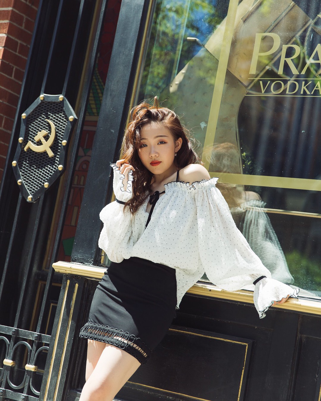 4 kiểu áo xinh ngất ngây mà các nàng chỉ chờ ngày mát mẻ để diện cho bằng được