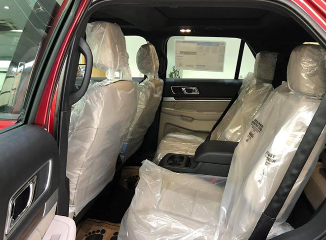 Lô xe Ford Explorer Limited 2018 đầu tiên đã về Việt Nam