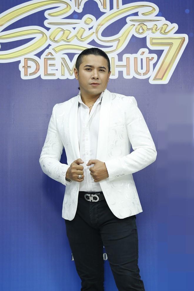 Sau khi công khai con đầu lòng, Kasim Hoàng Vũ còn úp mở hình ảnh mẹ của bé?