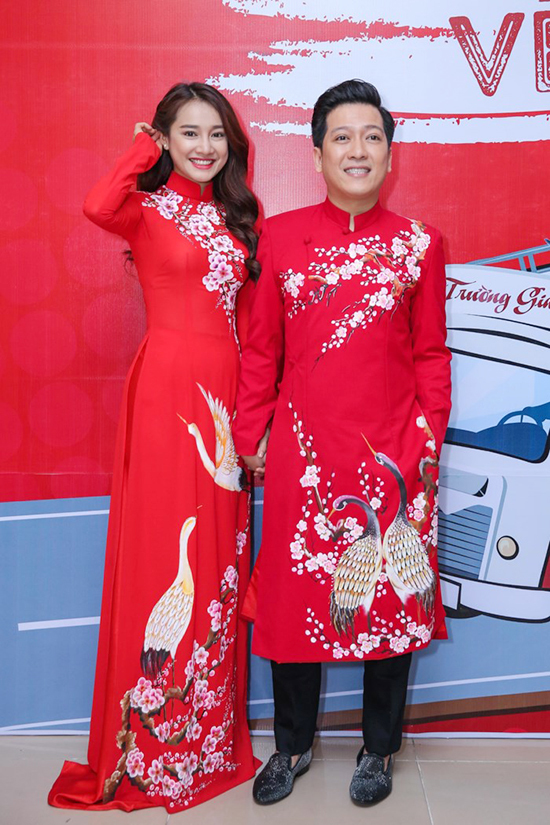 Nhã Phương, Trường Giang mặc ăn ý khi sóng đôi